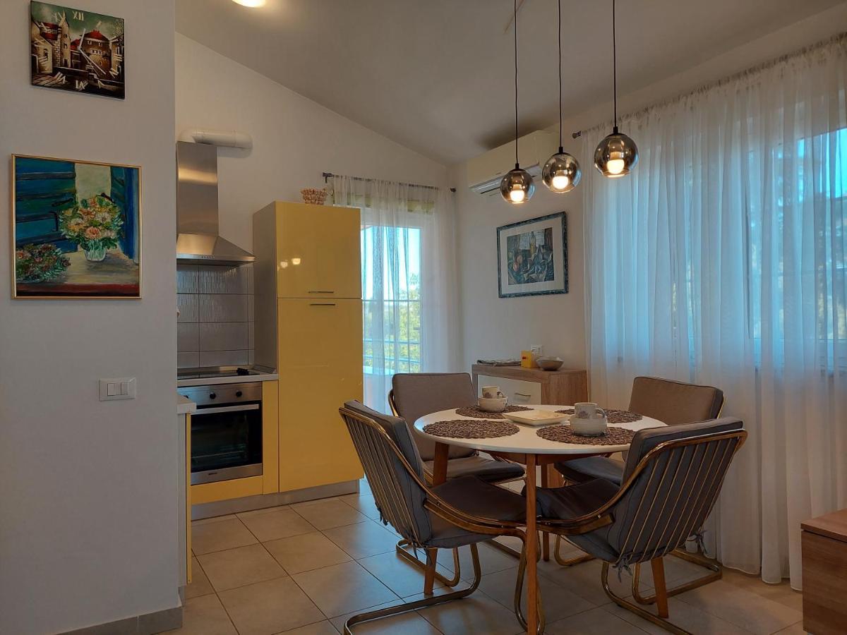 Lana Apartment Fazana Ngoại thất bức ảnh